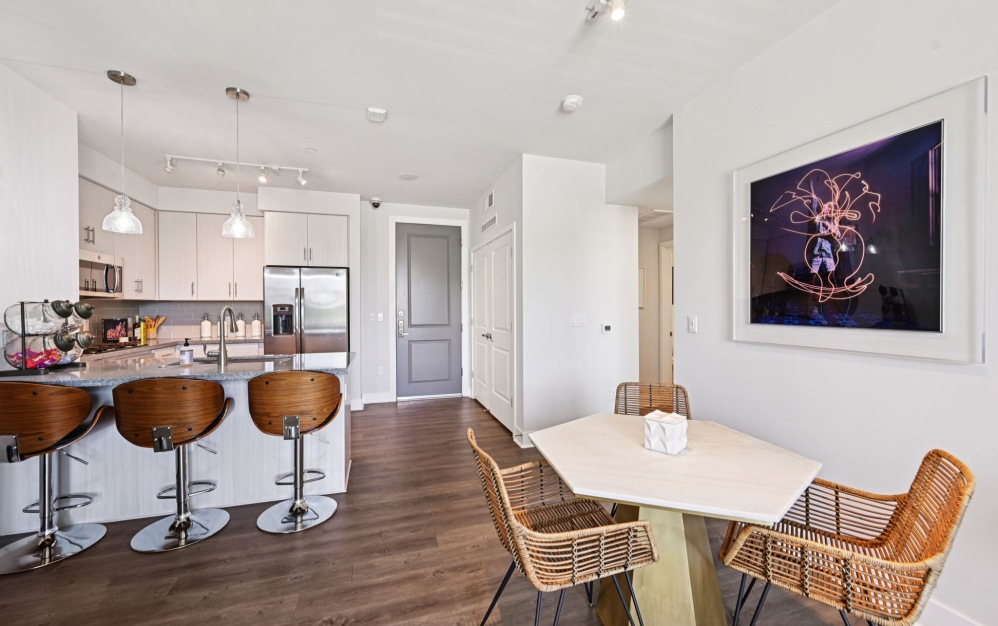 Kusama - 2 bedroom floorplan layout with 2 bathrooms and 985 square feet (Dining
, 2D)